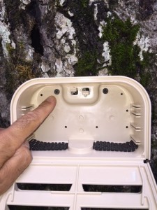 INSECT BAIT STATION MOUNT