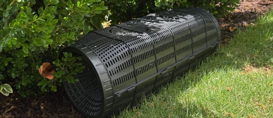 TWO DOOR POLY SNAKE TRAP